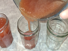 home-made confituur bij het uitgebreid en verzorgd ontbijt