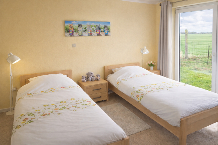 aansluitend kinderkamer met 2 volwaardige bedden